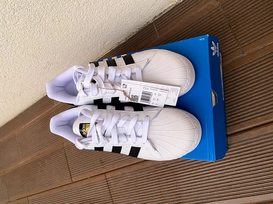 Adidas Superstar XLG - размер 44