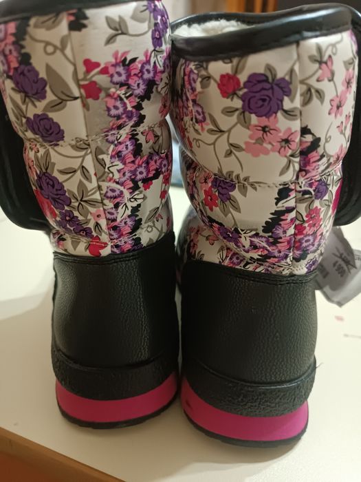 Дутыши -4900тг . Размер 38