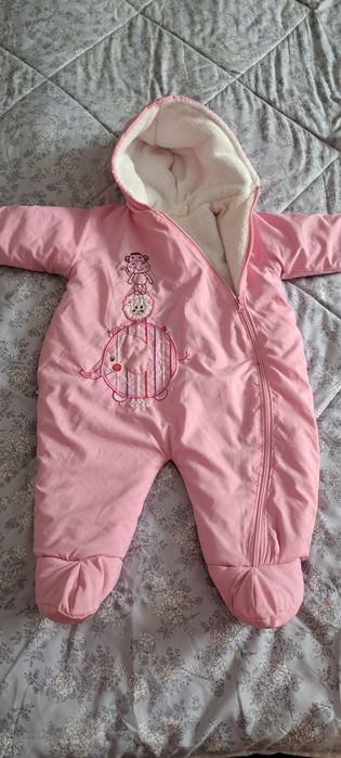 Продам Весенний комбинезон