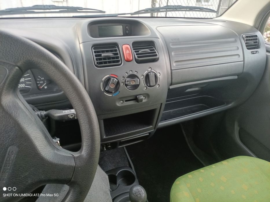 Опел Агила Opel Agila на малко км!!!