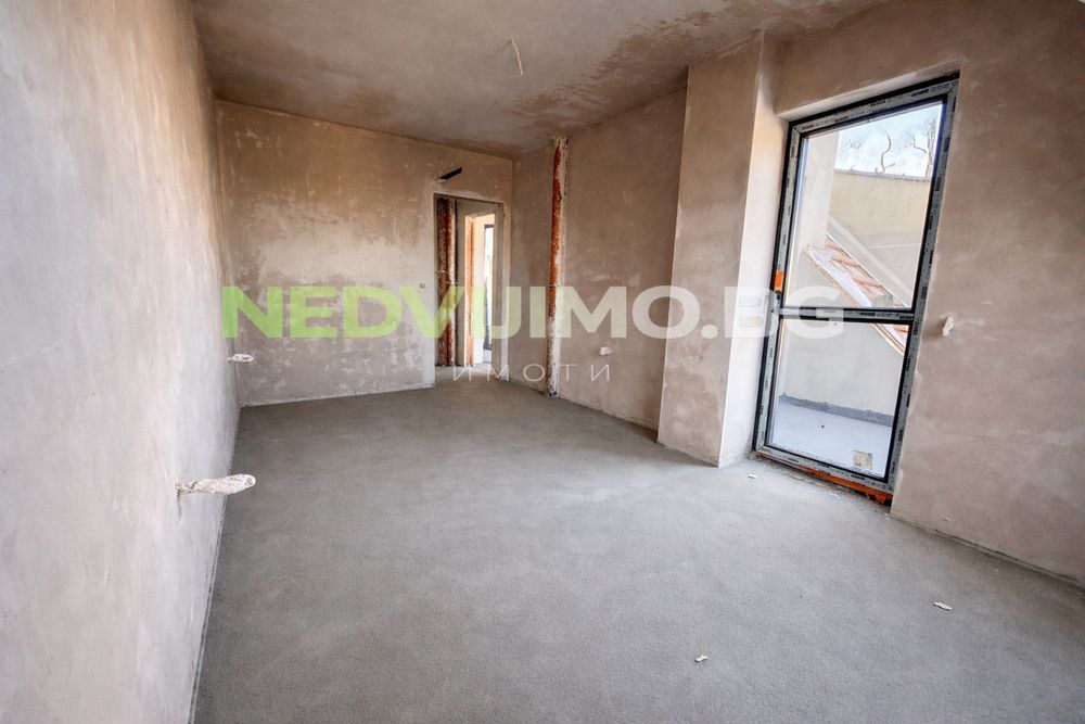 Продава се Четиристаен апартамент в Варна, Окръжна болница - 184 кв.м за 969 €/кв.м - Снимка #9