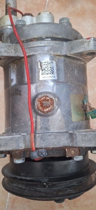 Компрессор  кондиционера на Isuzu