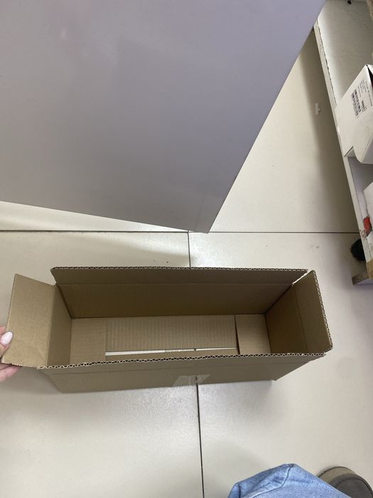 Коробки отдам бессплатно