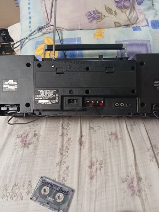 Radio caset JVC auto revers PC 30