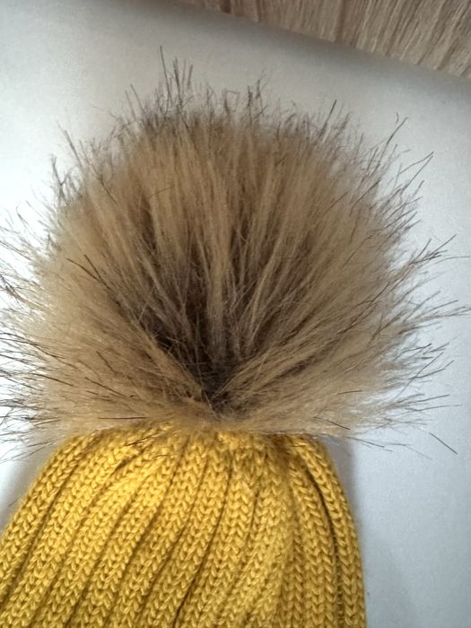 Moncler зимна шапка