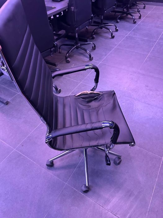 Кресло б/у офисный