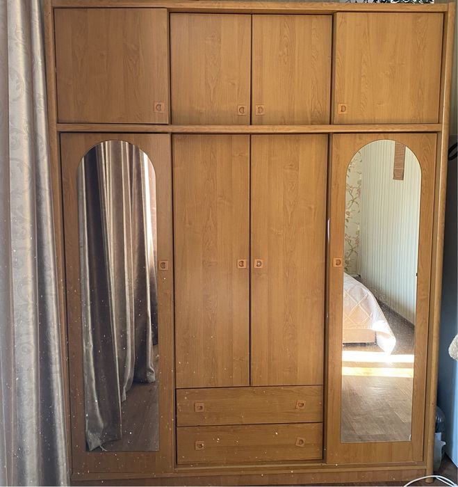 Продам шкаф, б/у, вместительный