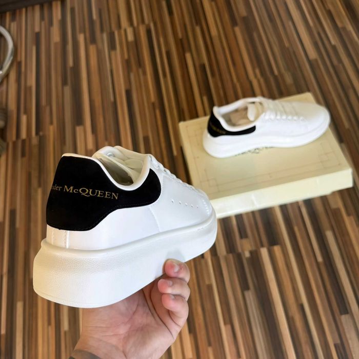 Adidasi Alexander McQueen Black/White Velvet