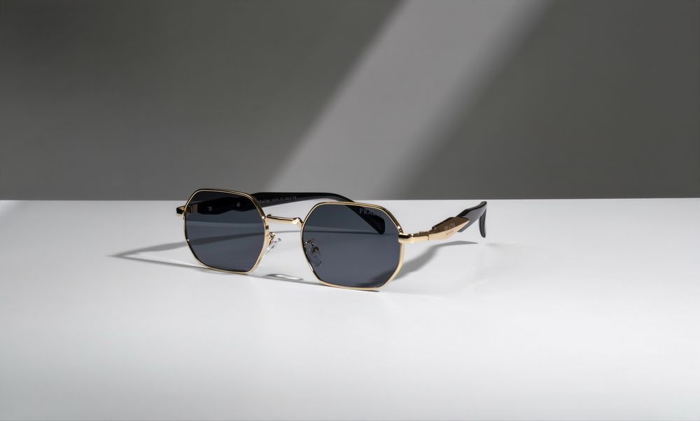 Оригинални Слънчеви очила Prada