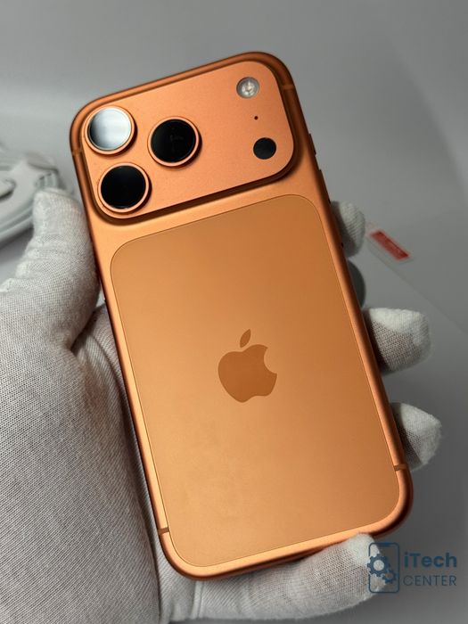 iPhone 17 Pro, 256GB, Cosmic Orange, 100% батерия, ОТЛИЧЕН, 2г. ГАРАНЦИЯ!