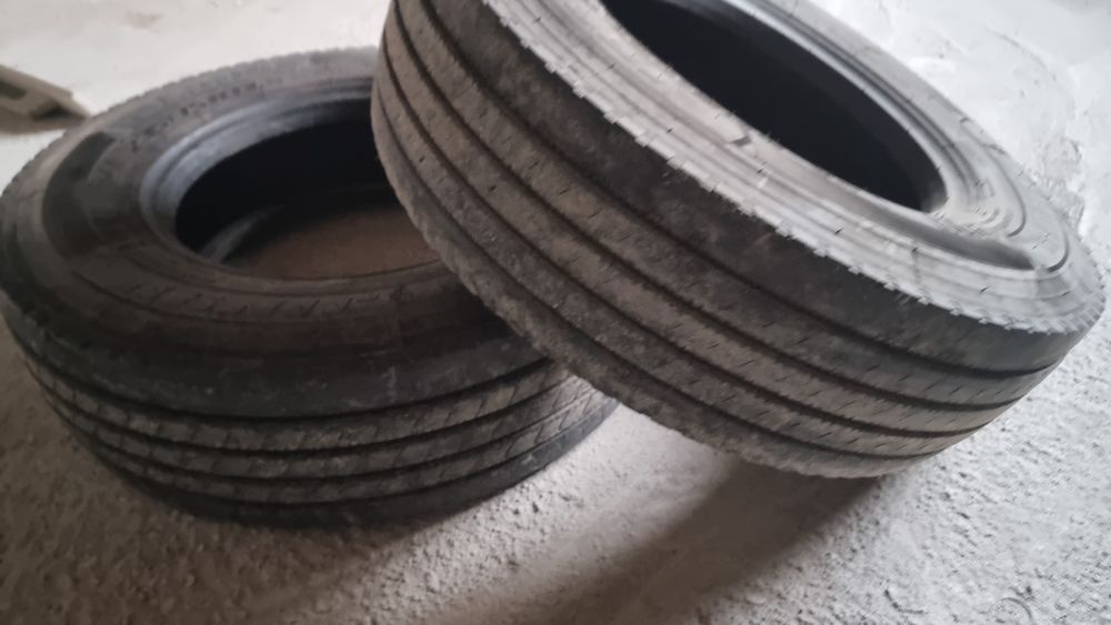 2 резины 235/75/17.5