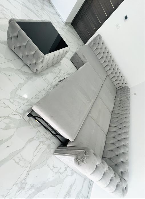 Canapea chesterfield