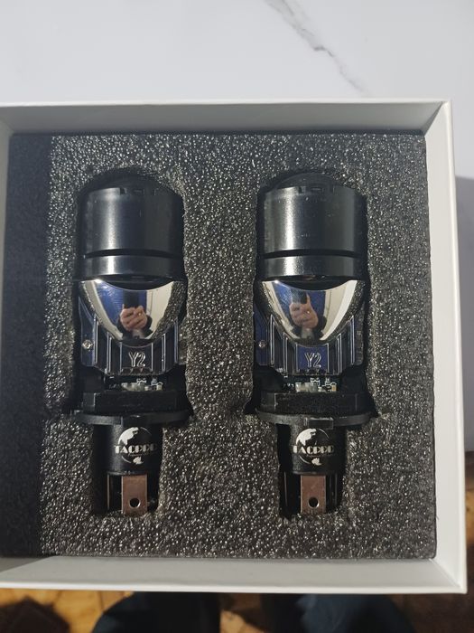 Срочна продам би лед H4