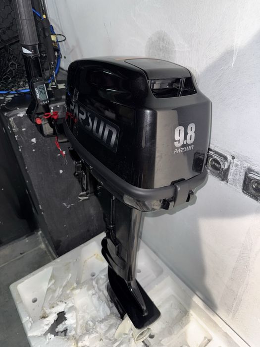 Продам лодочный мотор Parsun 9.8