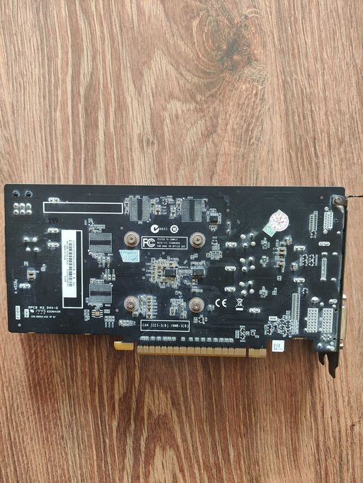Zotac GTX 750 Ti, ddr3 4x2 8gb ram
