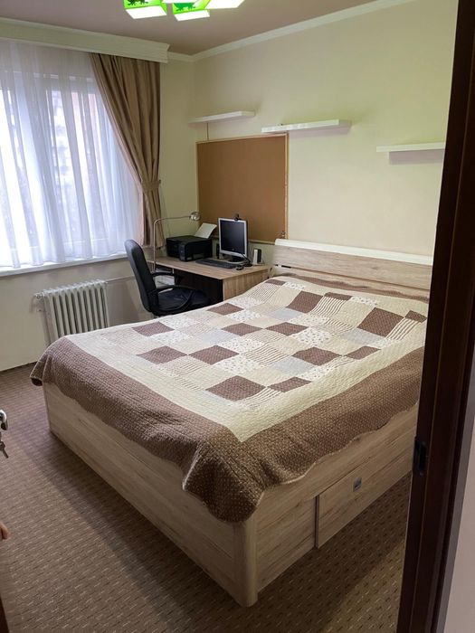 Vand apartament 3 camere B-dul Dacia