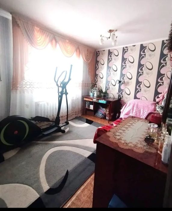 Продам 2х-комнатную кввртиру