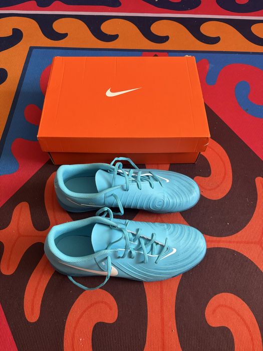 Продам Nike phantom