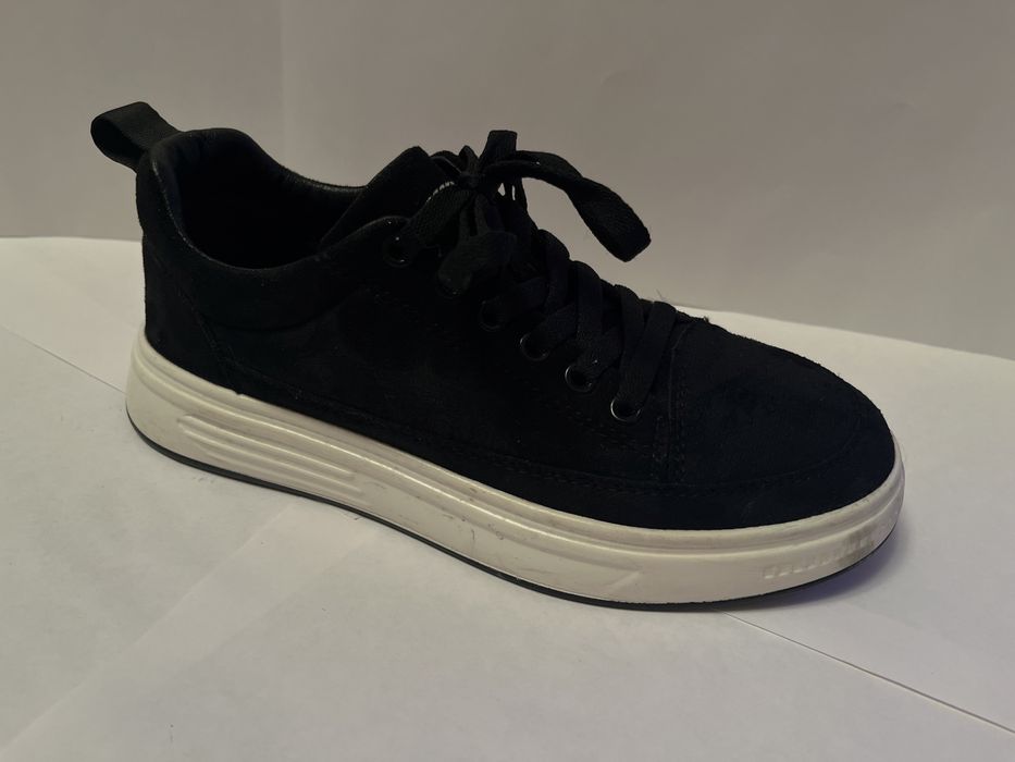 кроссовки стильные 37 размер