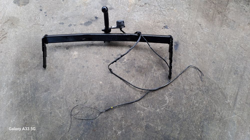 Теглич Нисан Алмера Тино/Nissan Almera Tino (2000-2006г)