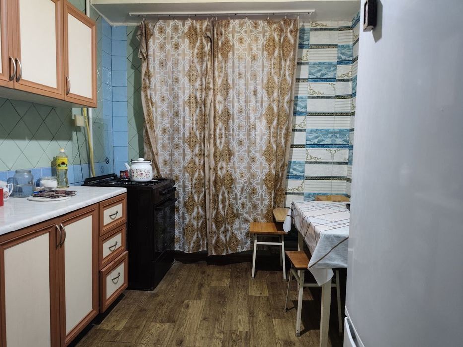 Yashnobot metroni oldida qizlarga ayollarga  kvartira yosh oila bn she