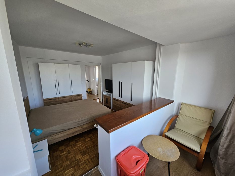Proprietar inchiriez apartament 3 camere ultracentral