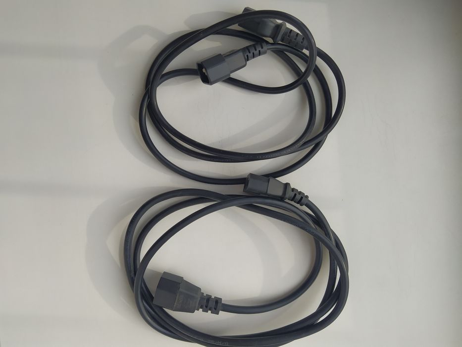 Монитор, клавиатура, USB адаптер, провода