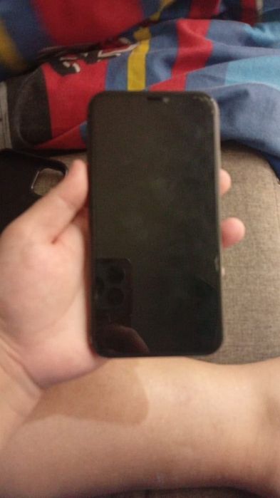 Продам или обменяю айфон 11