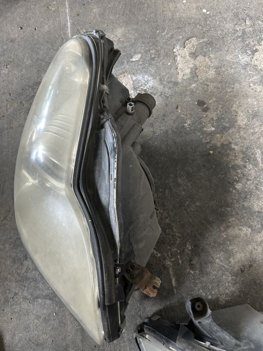 Ксенонови фарове Mercedes CLS W219
