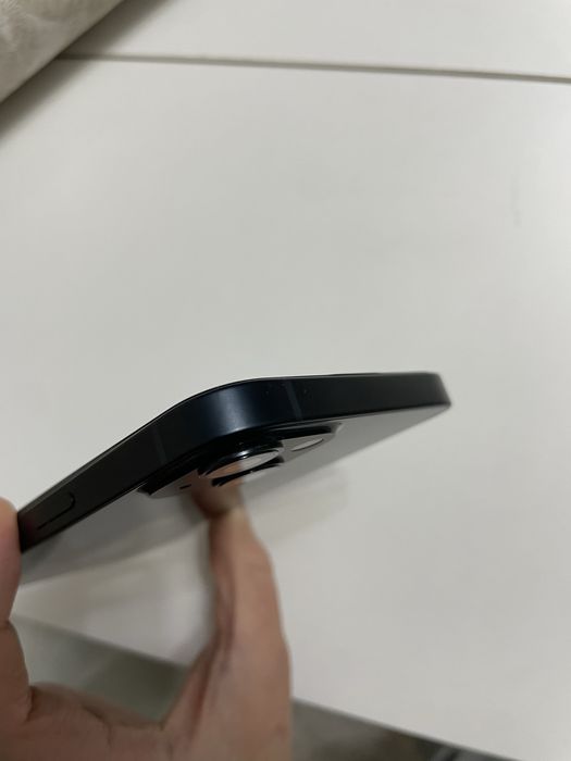 Продается iPhone 13 б/у