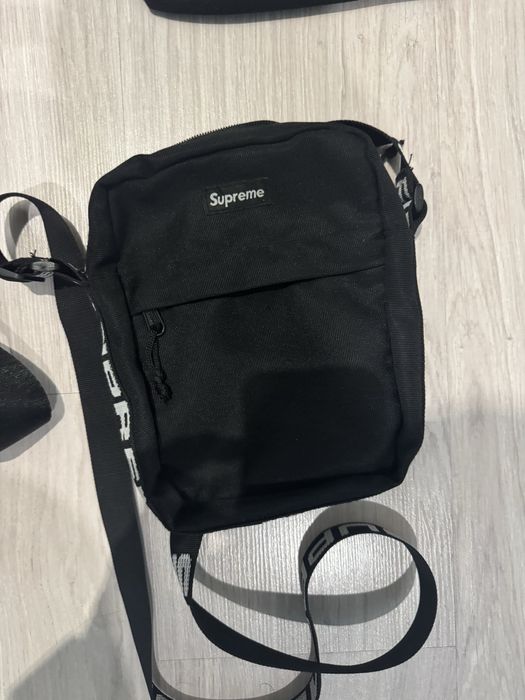 Чанти Чантички Trapstar Supreme Carhart Louis Vuitton