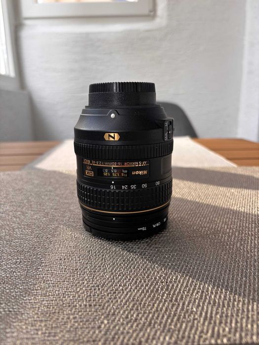 обектив Nikkor 16-80 мм, 1:2.8 4Е D