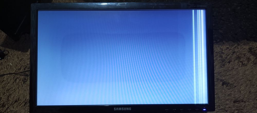 Монитор LG+samsung оба 19 дюймовый для запчасти