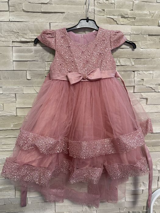 Rochie eleganta pentru fetite, potrivita pentru 3 ani, 3 ani +