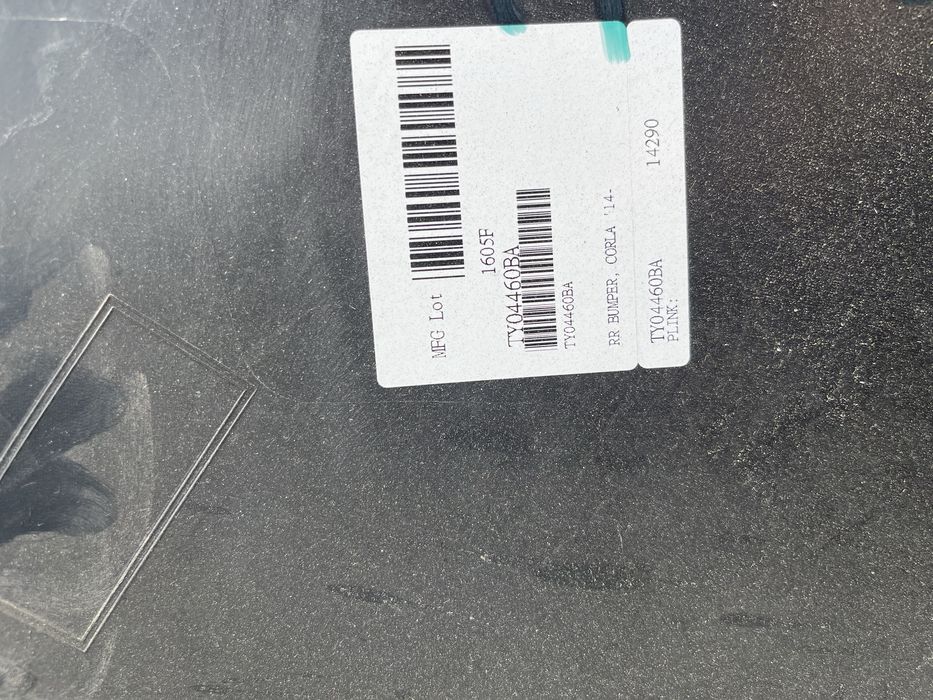 бампер задний Toyota COROLLA 2014