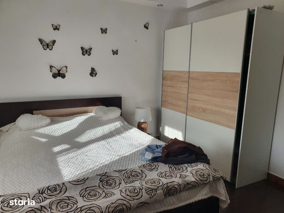 Piata M Viteazu, ap. 2 cam, et 1, mobilat, 350 euro