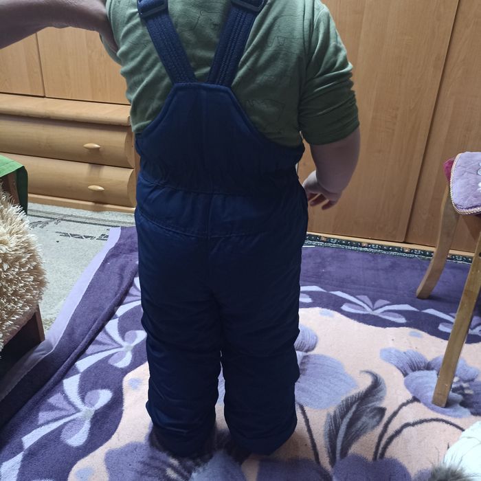 Продам комбинезон куртка