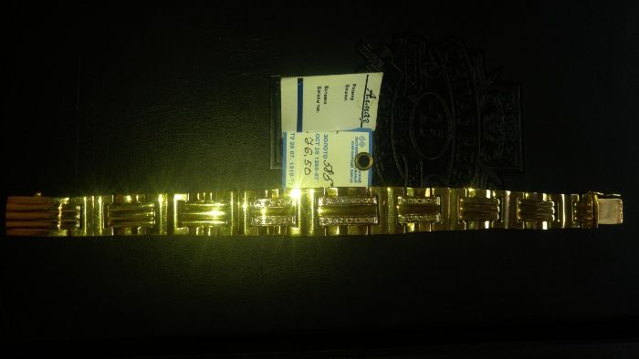 продам золотой браслет с бриллиантами