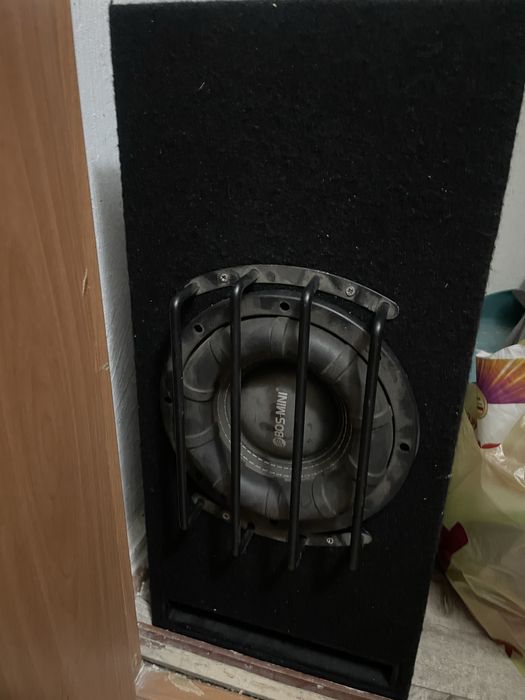 Продам сабвуфер 8 дюймовый