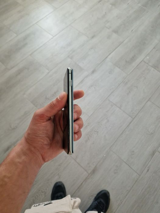 Vând /schimb s 10 plus