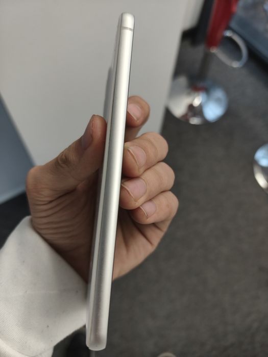 Samsung s21 fe. Срочно продается, в надёжные руки, есть торг!