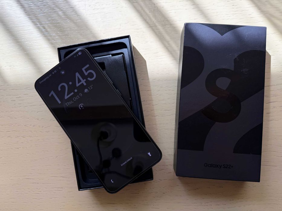 Телефон Samsung Galaxy S22+ Snapdragon + Galaxy Watch 4 Classic 42mm