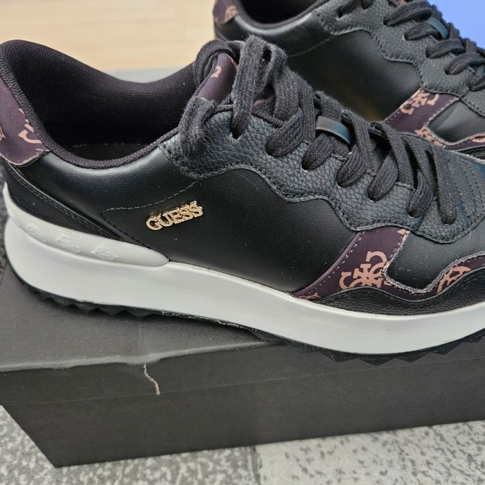 Сникърси Guess 39н.