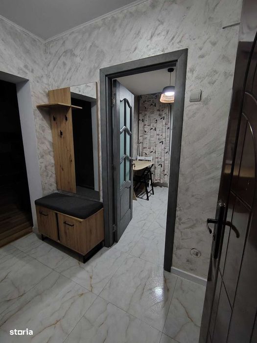 3 camere Titan -