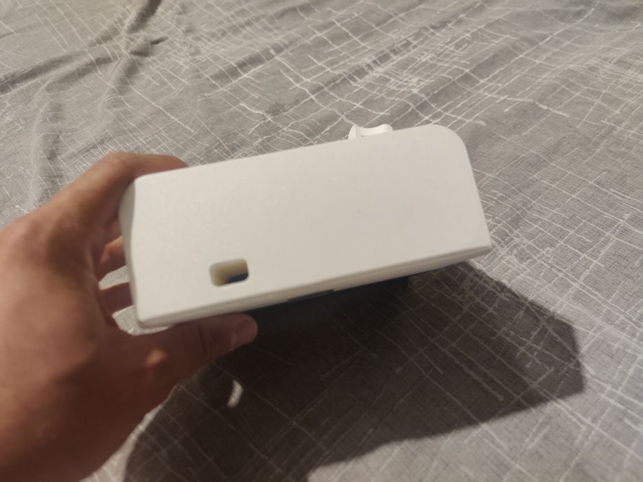 Нощна стойка за Iphone 12/13/14/15 pro 3D принт