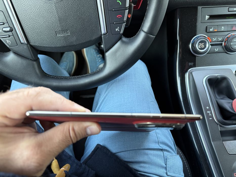 Телефон HUAWEI Mate XT