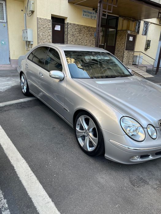 MERCEDES-BENZ E-Class 2004 — imagine 3