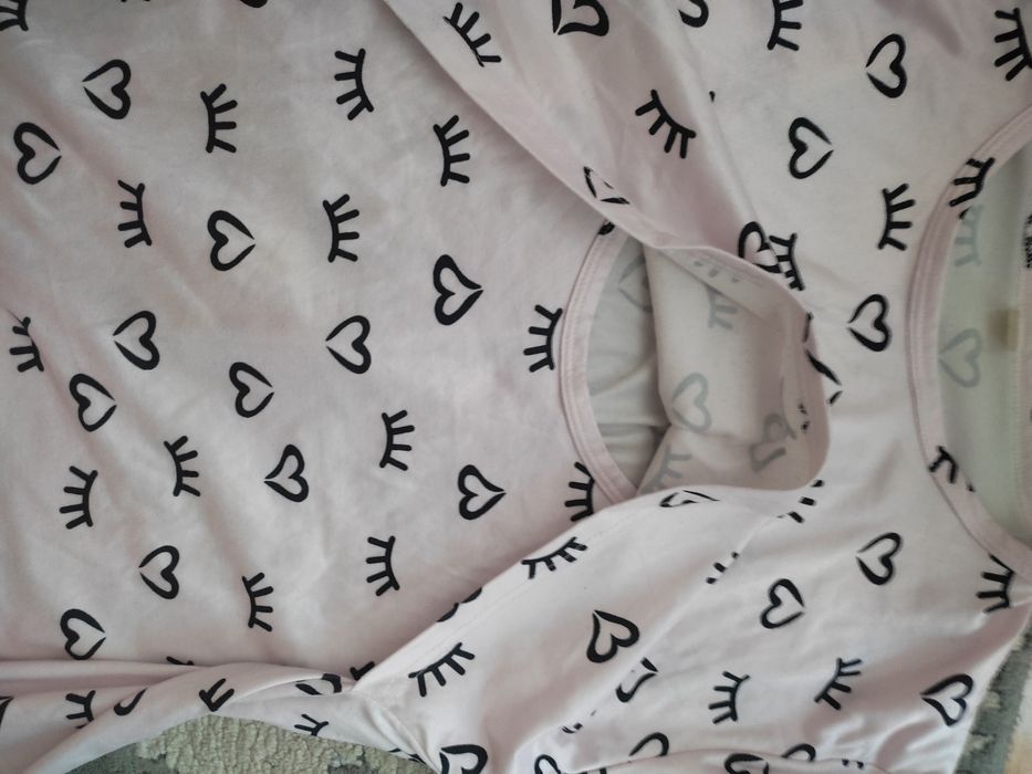 Лот дамски пижами подходящи за кърмене