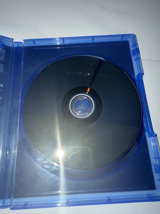 Диски на PS 2 диска. 1 диск - 10 тысяч