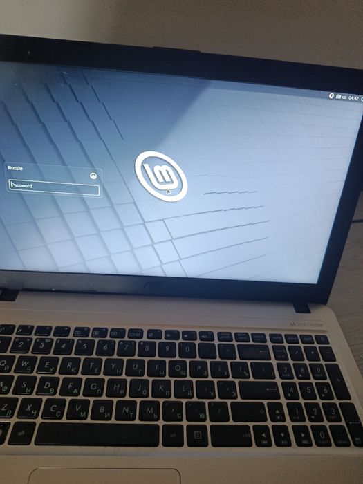 Продам ноутбук срочно